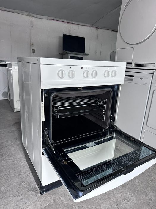 Печка +гаранция. Керамичен плот. Конвекция. Безплатна доставка в София