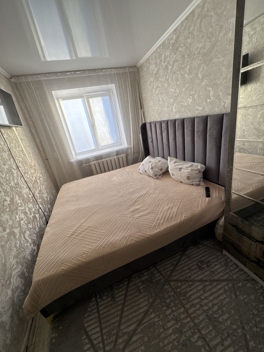 Кровать спальный размер 200х200 с матрасом без подъемного механизма ..