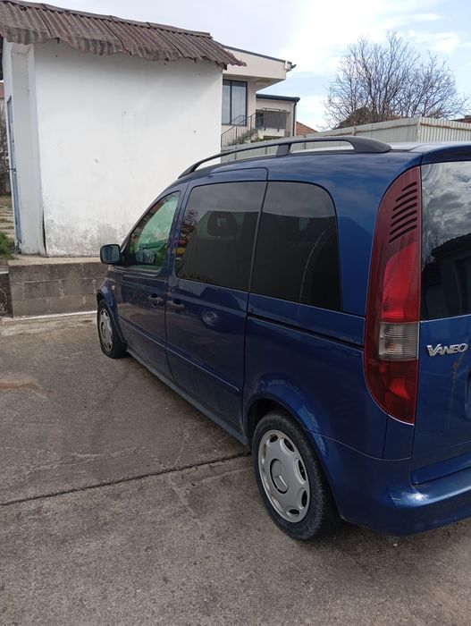 Mercedes Vaneo urgent