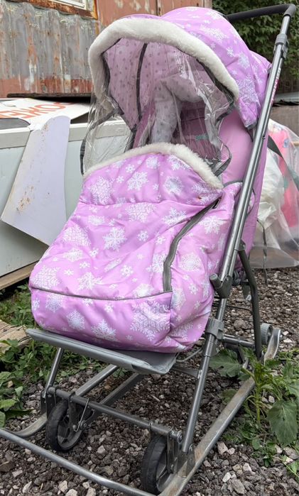 Продам зимнюю коляску - сани