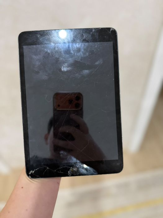 IPad  mini 1 нормально состоянии