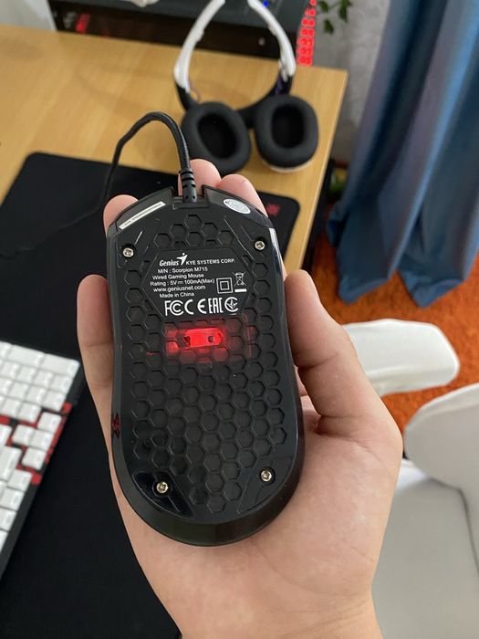 Продаю игровую мышку