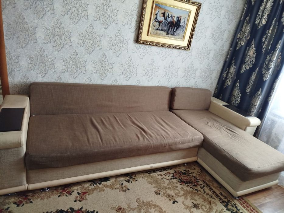 Угловой диван б/у