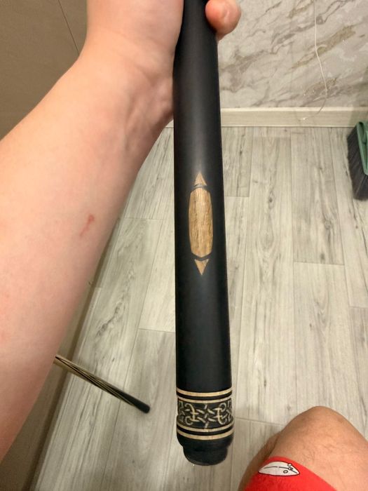 Продам бильярдный кий