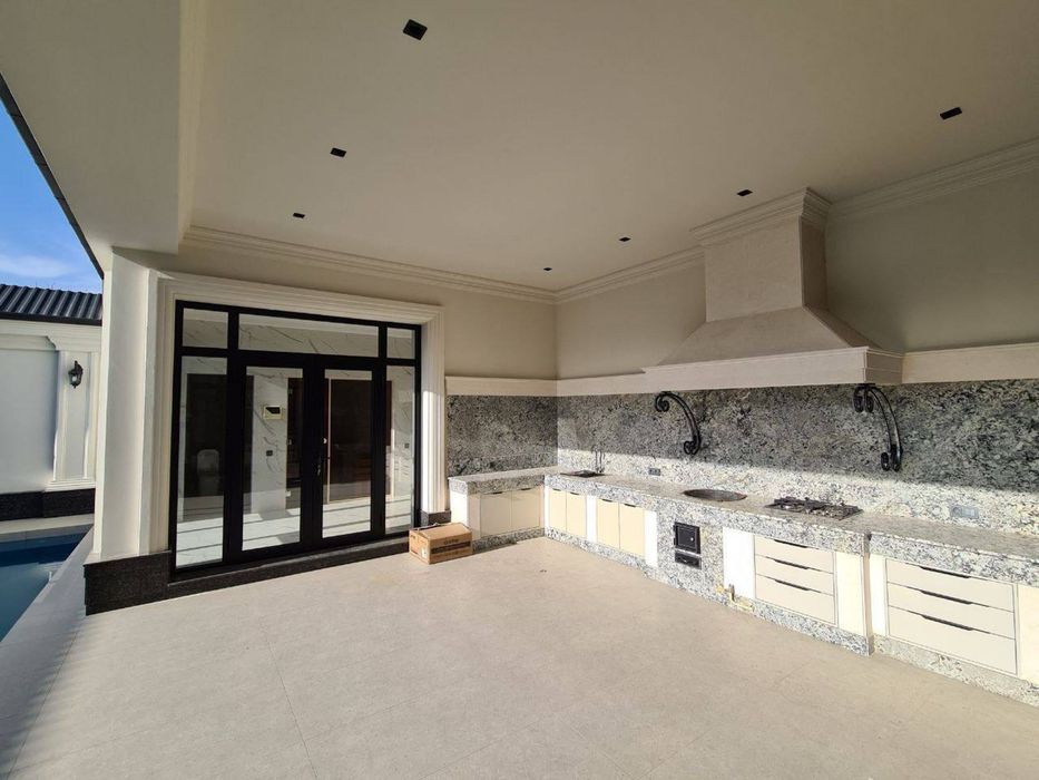 центр Луначарского  Дом 5 соток