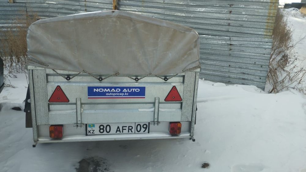 Прицеп для легкогого автомобиля