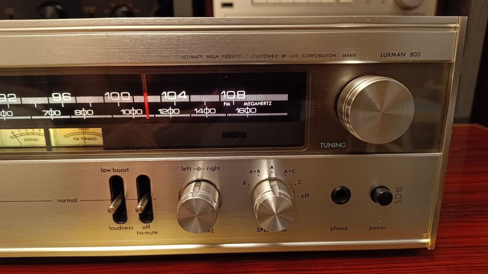 LUXMAN R-800E II стереорессивер