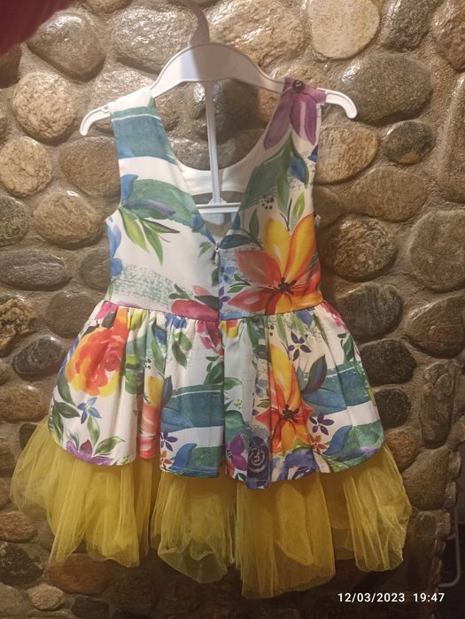 Детска официална рокля 3-4 години