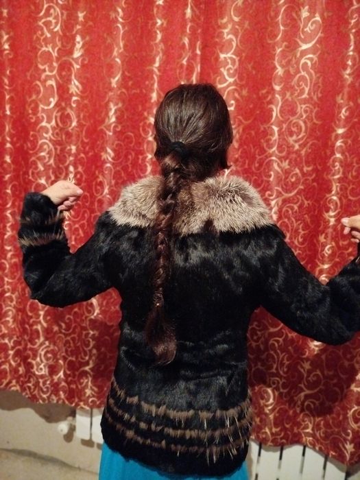 Продам шубу лиса