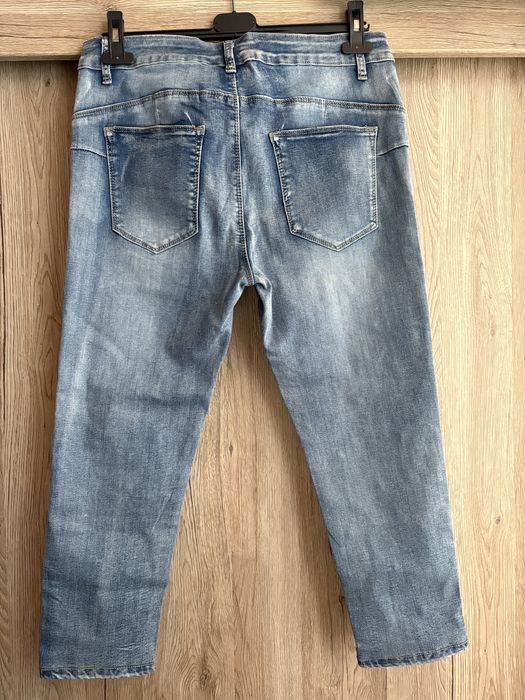 Нови с етикета дамски дънки размер M