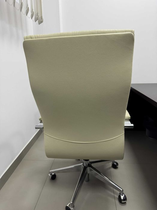 Scaun ergonomic mangerial din piele birou Helios Mobexpert