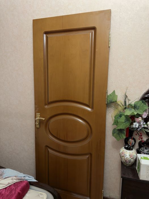 Двери в отличном состоянии из мдф 6 дверей