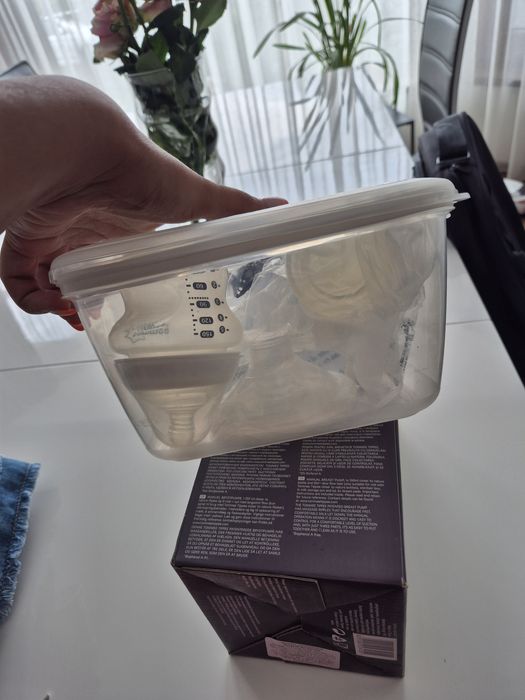 Pompa manuala de sani Tommee tippee