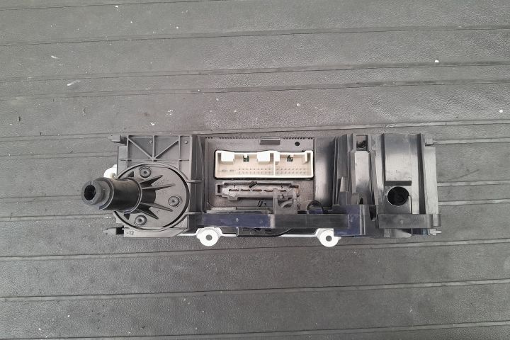 Comanda AC Volkswagen VW Golf a 5-a generatie