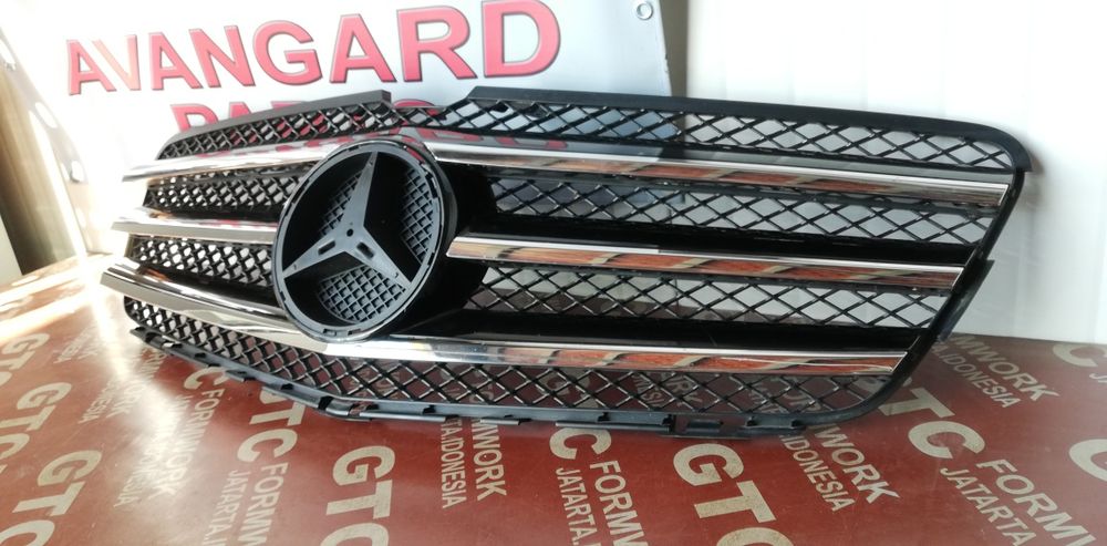 решетка Mercedes R251 2011-