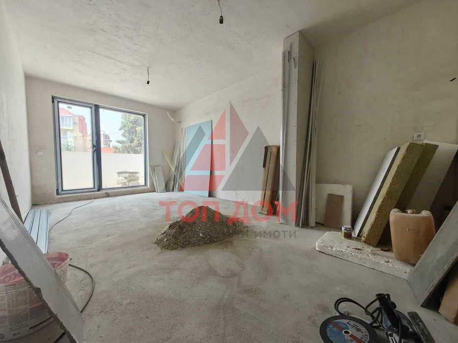 Продава се Двустаен апартамент в Варна, Бриз - 66 кв.м за 1970 €/кв.м - Снимка #3