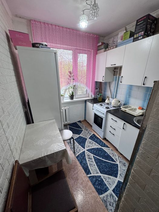 Продам 2х комн квартиру 5мкр