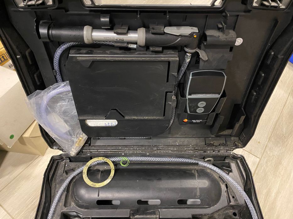 set Pro testo 324 - Instrument de măsurare a presiunii și scurgerilor