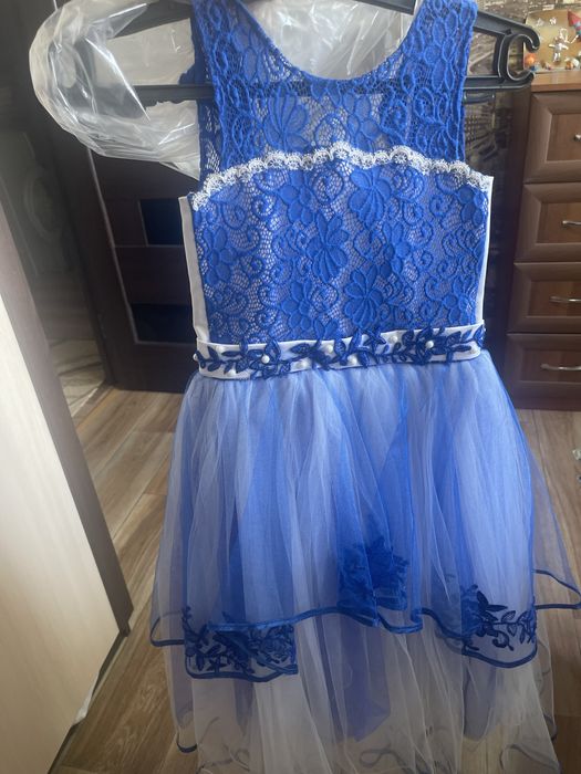 Платье для девочки нарядное