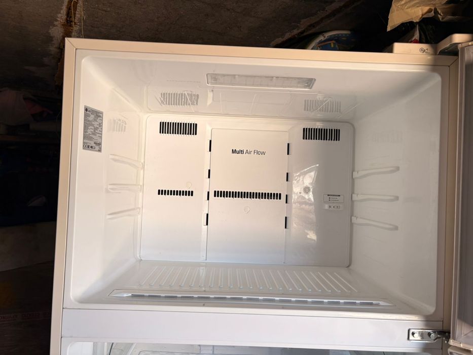 Холодильник продается