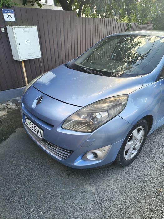 Vând Renault grand scenic 3 , 1.9dci 130 cp 7 locuri