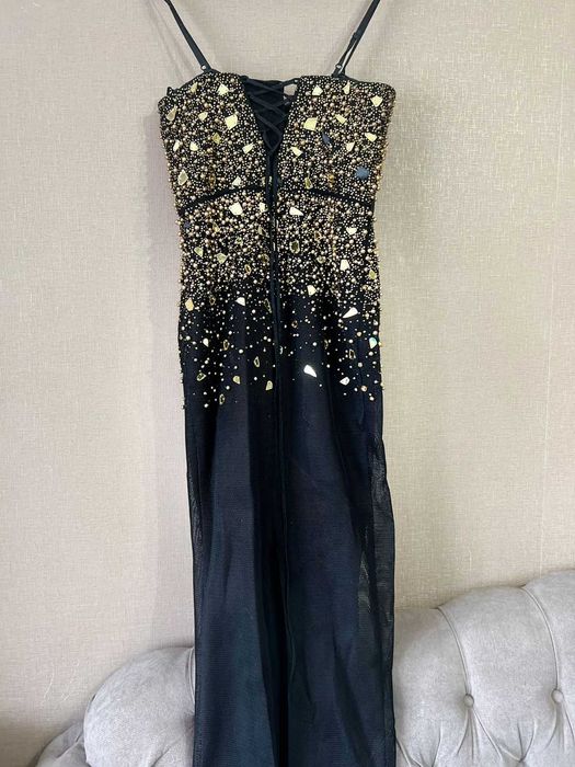 Вечернее платье на любой праздник