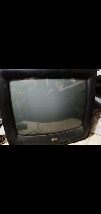 Телевизор в хорошый LG
