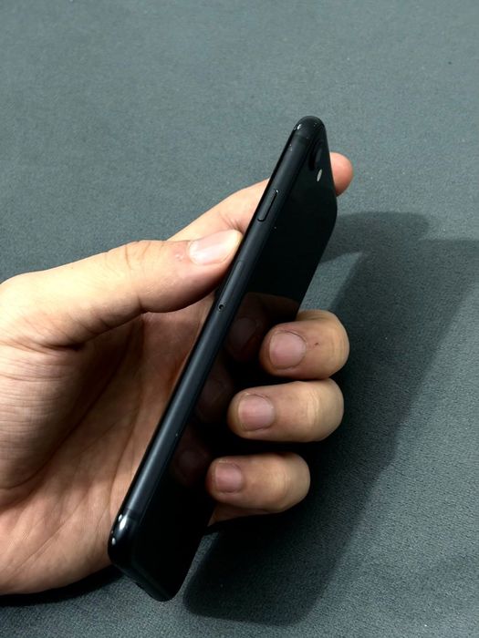 Продам айфон в хорошем состоянии