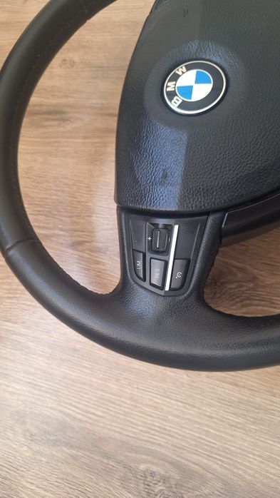 Volan BMW F10 stare impecabila