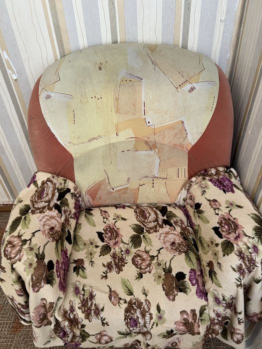 Продам два кресла