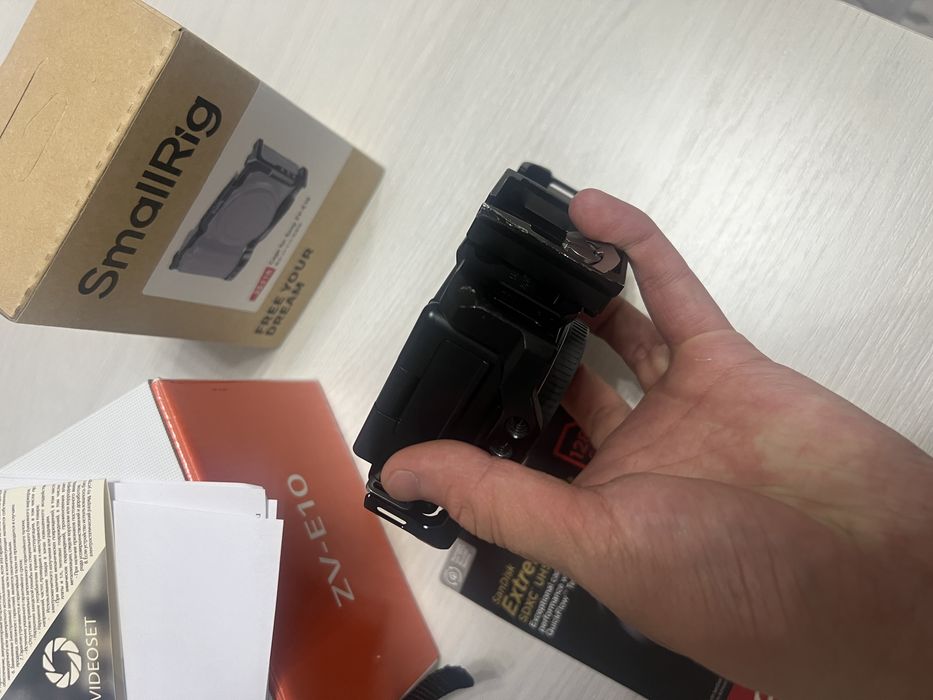 продам Sony zve10 Срочно