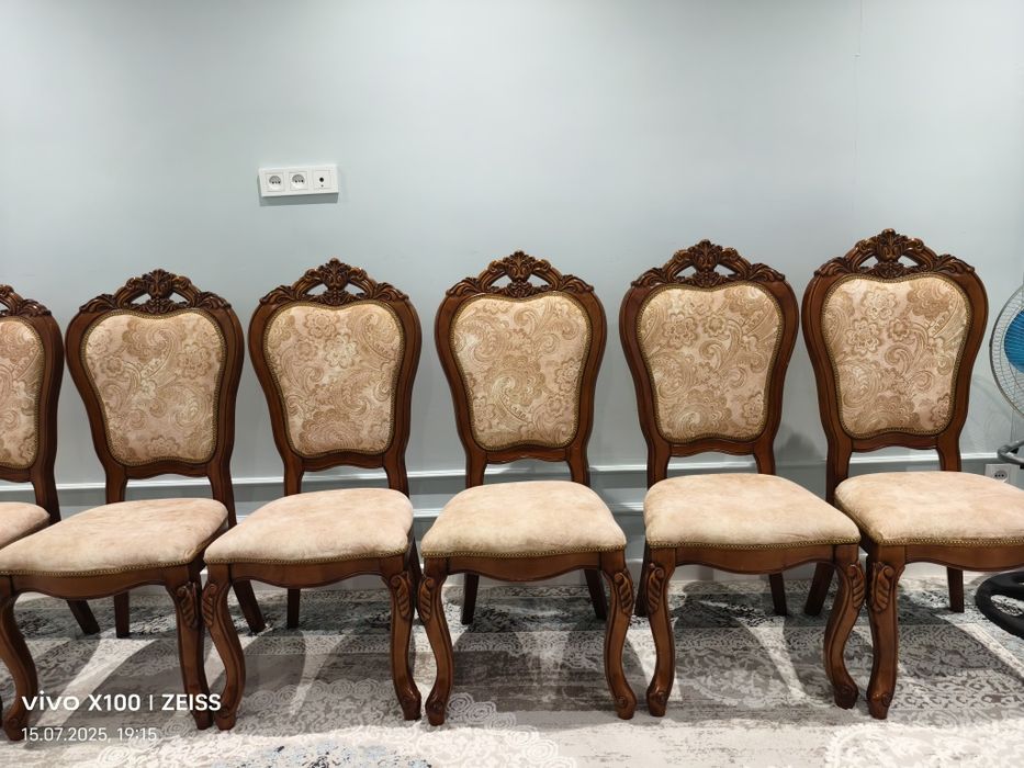 Стулья для гостиной