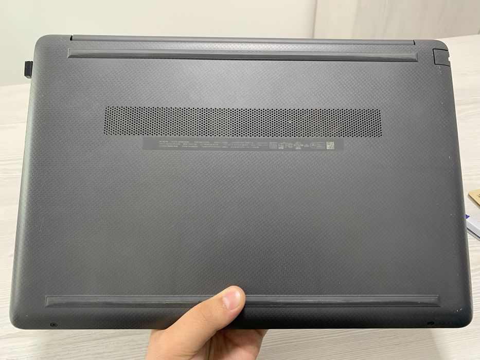 HP 250 G8 Core i3 1005G1