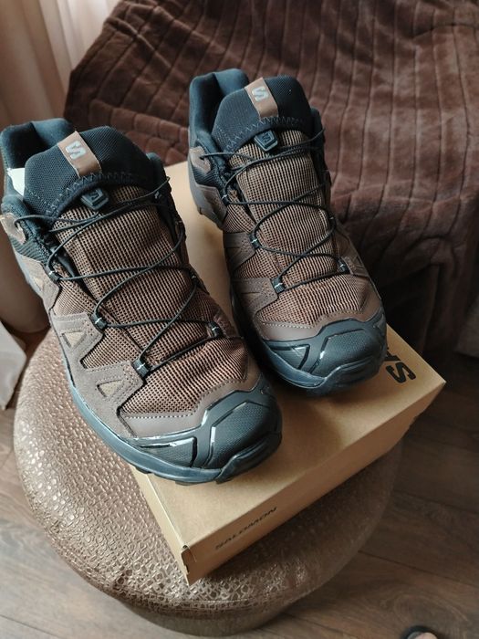 Мъжки туристически обувки. Salomon