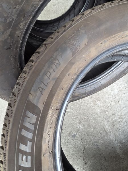 235/60/18 MICHELIN 4бр