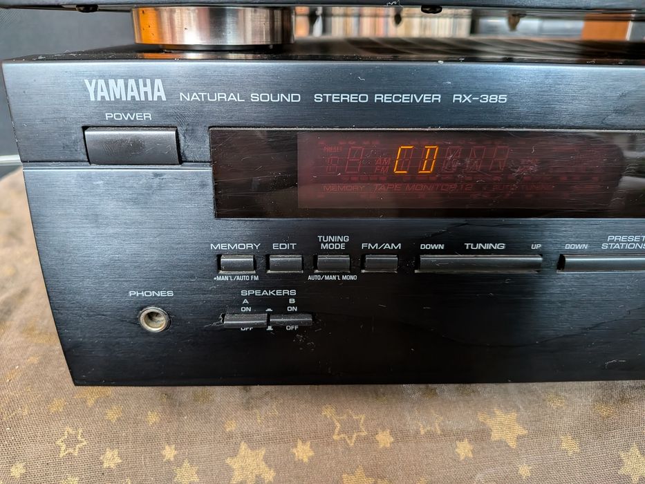 Linie amplificator Yamaha RX-385 si CD player CDX-480