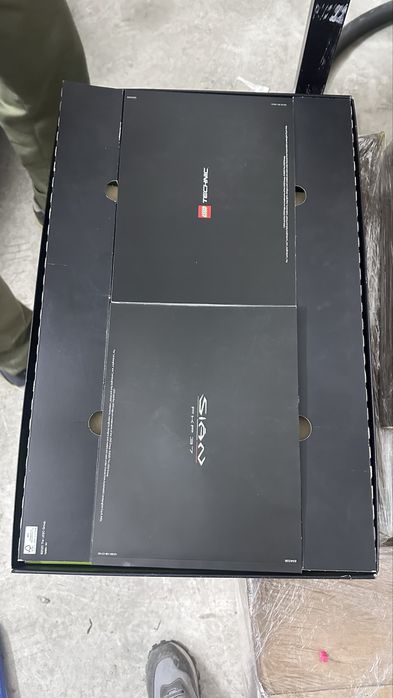 набор LEGO Technic 42115 Lamborghini Sián FKP 37