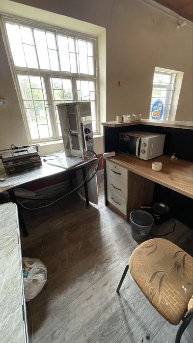 Choyxona ijaraga beriladi hamma narsasi tayyor fast food uchun ham