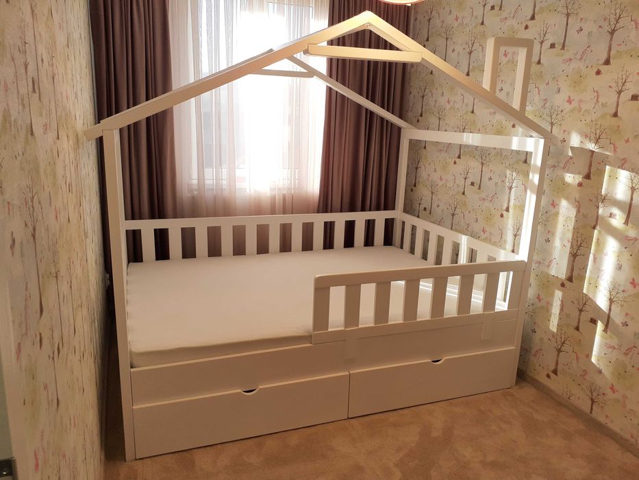 TRANSPORT GRATUIT.Pat tip casuta,cod 412