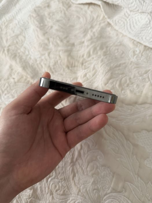 Iphone 13 pro без ремонта