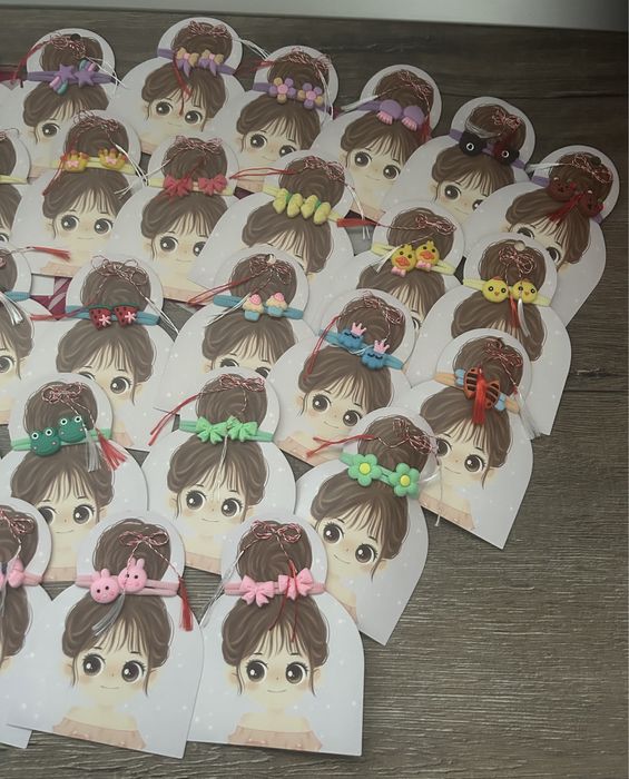 Set 33 sabloane martisor