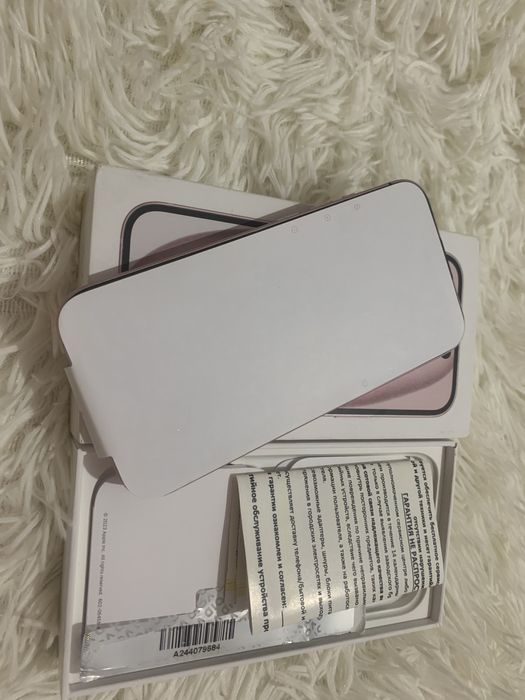 Продам Айфон 15 128 гб