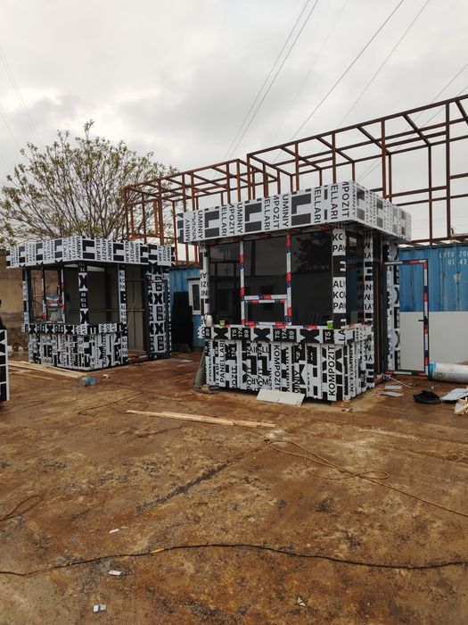 Контейнер морской