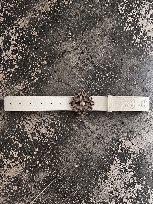 Curea Chrome Hearts