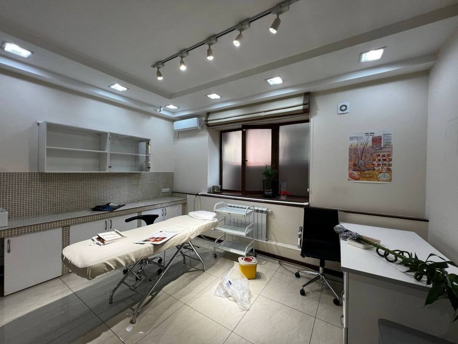 Шевченко | Мирабад - Сдается в аренду помещение вдоль дороги 180м2