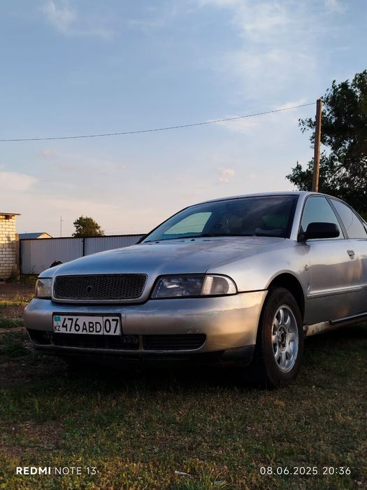 Машина сатылады ...