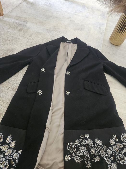 Palton Stefanel cu broderie