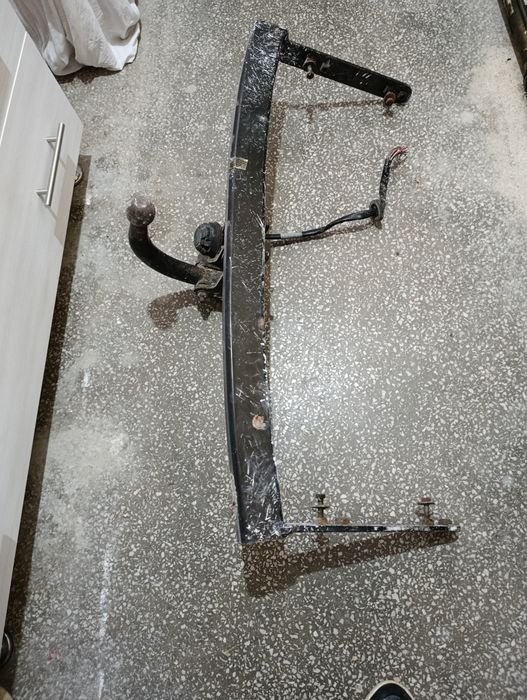 Vând Cârlig Volskwagen Golf4 /Skoda/audi A3/ Seat leon