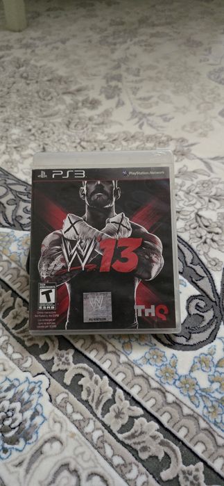Ps3 sotiladi 4 ta pulti bor 6 ta disk bor bittasini 200  ming sõmdan