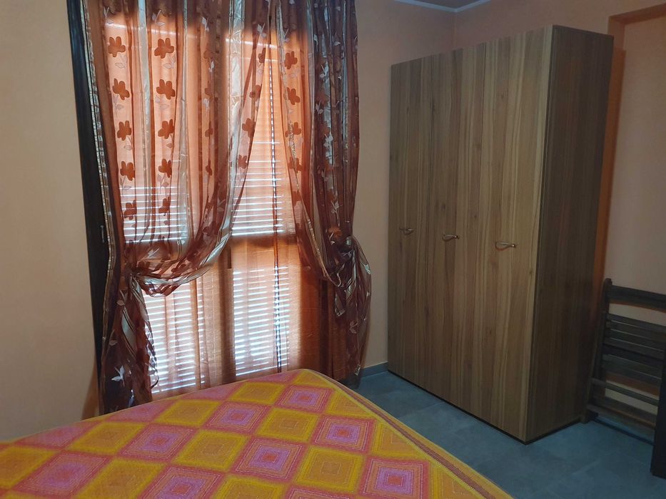 Продава се Тристаен апартамент в Казанлък - 100 кв.м за 929 €/кв.м - Снимка #1